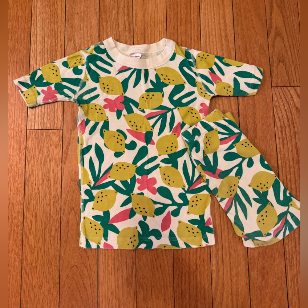 Hanna Andersson Lemon Shorts Pajamas Set